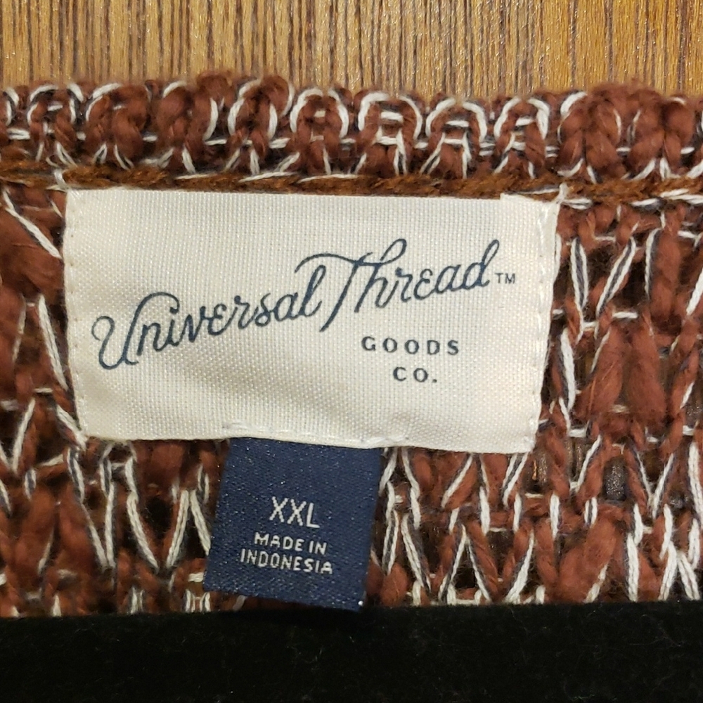 Universal Thread Marled Rust-Brown V-Neck Sweater - Picture 2 of 9